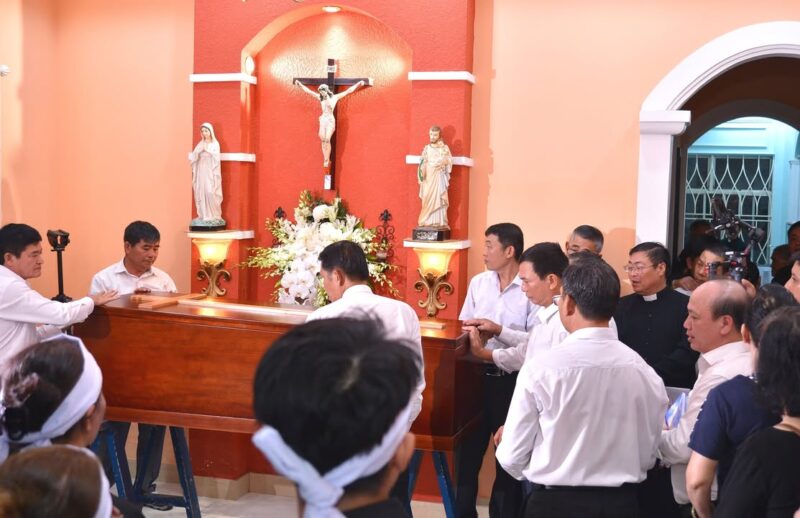 fb-585442494803518_1210988757732338