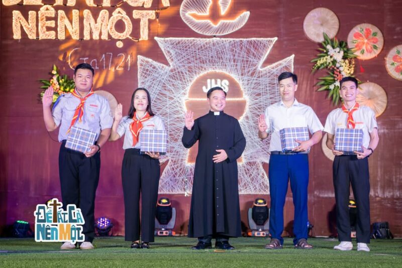 fb-732768673513037_1113441680912715