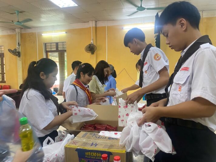 fb-732768673513037_1113416557581894