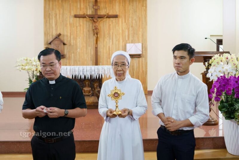 fb-285328895298373_806297978805786