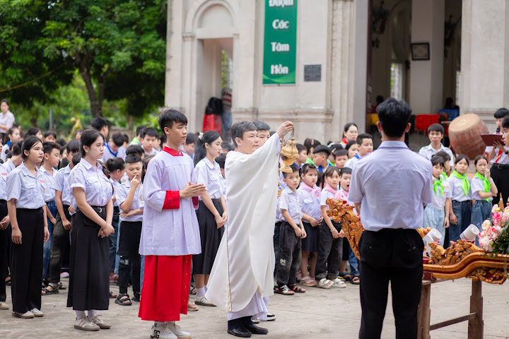 fb-732768673513037_1114426707480879