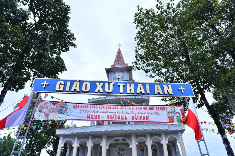 fb-585442494803518_1212811974216683