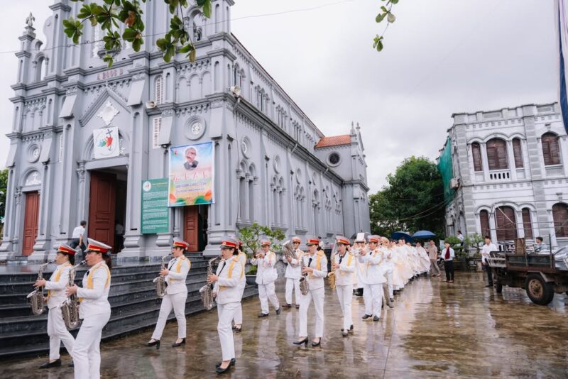 fb-1578851229095483_1204891818348724