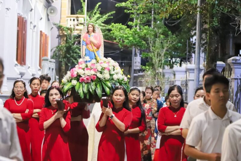 fb-1578851229095483_1205581738279732