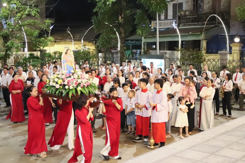 fb-1578851229095483_1205581738279732