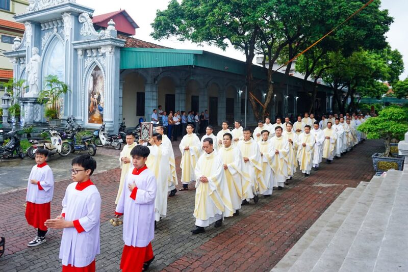 fb-1578851229095483_1205569778280928