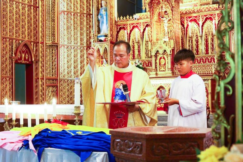 fb-1578851229095483_1206456661525573