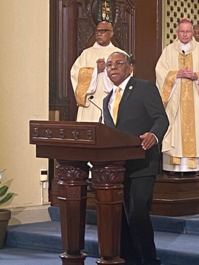 fb-102184176501775_1196752525832565