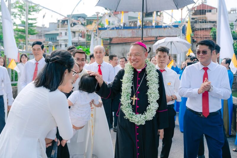 fb-1578851229095483_1206786688159237