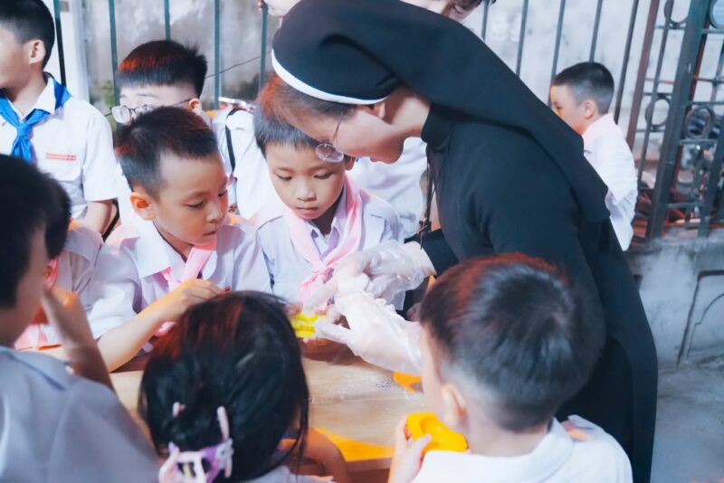 fb-1578851229095483_1206756188162287