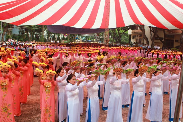 fb-732768673513037_1116202437303306