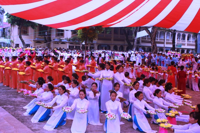 fb-732768673513037_1116202437303306