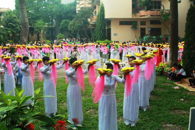 fb-732768673513037_1116202437303306