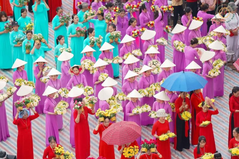 fb-732768673513037_1116128210644062