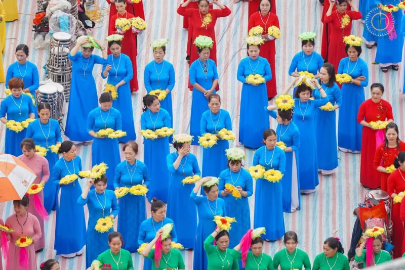 fb-732768673513037_1116128210644062