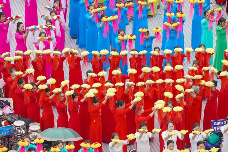 fb-732768673513037_1116128210644062