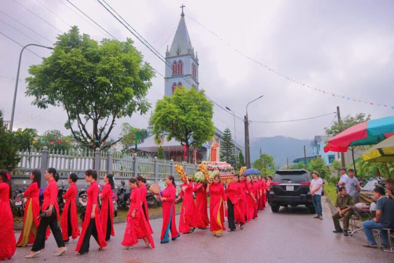 fb-732768673513037_1115987097324840