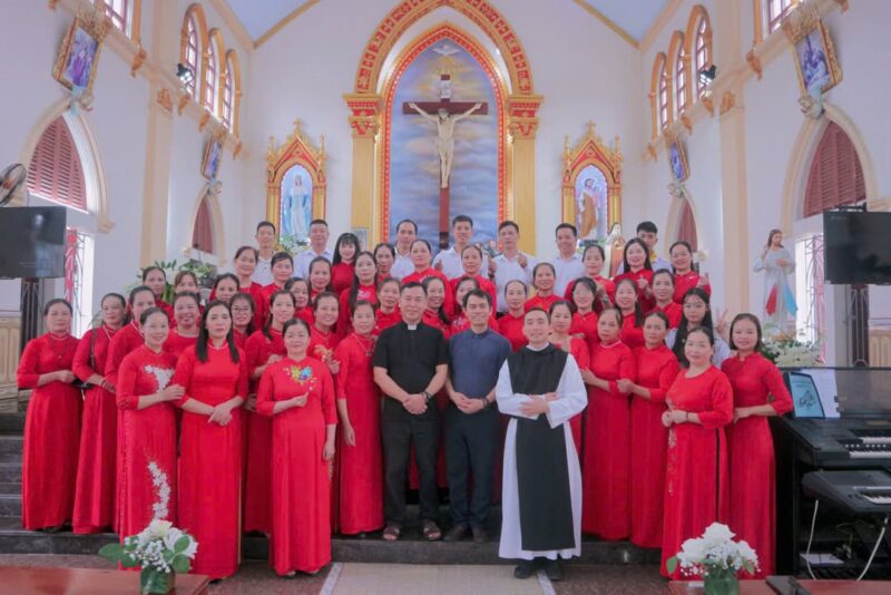 fb-732768673513037_1115987097324840