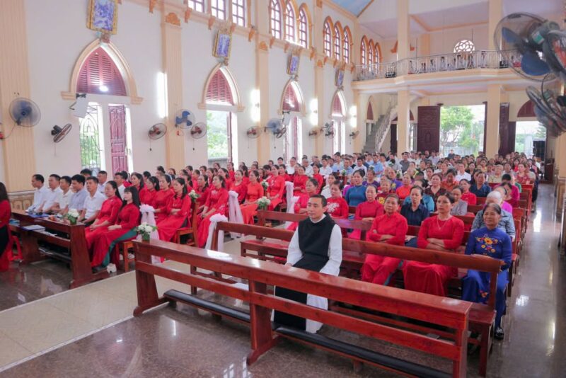 fb-732768673513037_1115987097324840