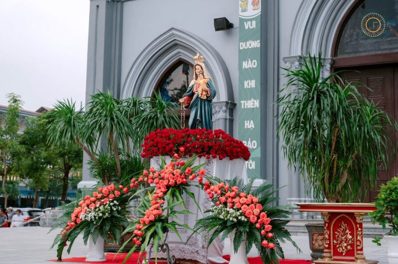 fb-732768673513037_1117496423840574