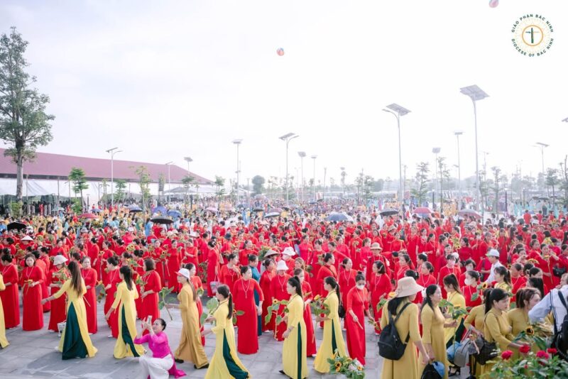 fb-732768673513037_1117453503844866