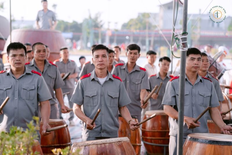 fb-732768673513037_1117453503844866