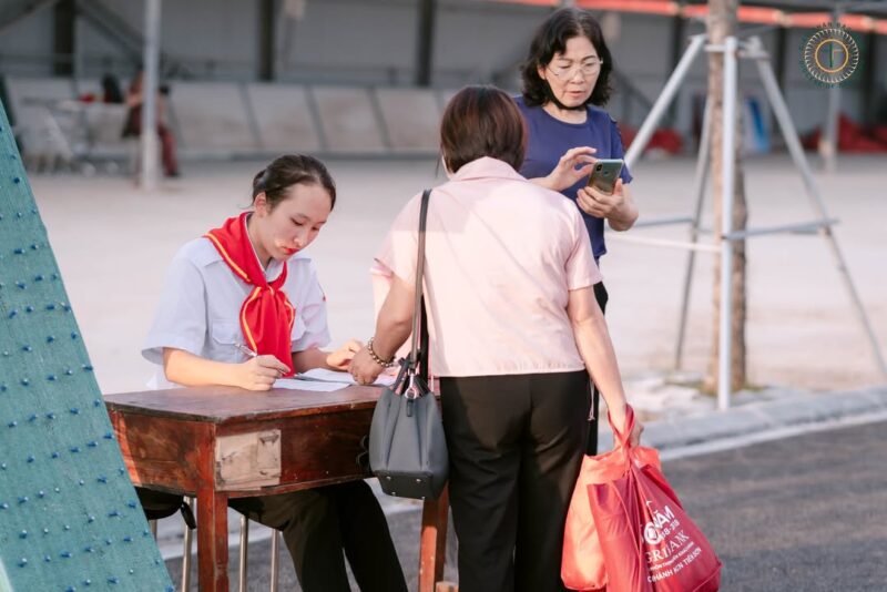 fb-732768673513037_1117424810514402