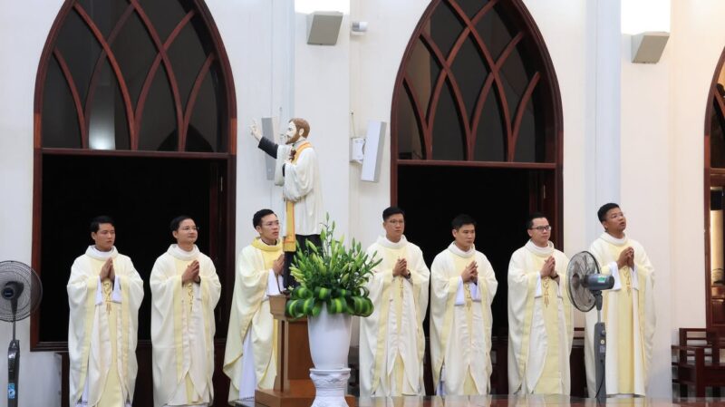 fb-267086443957481_1106305551712150