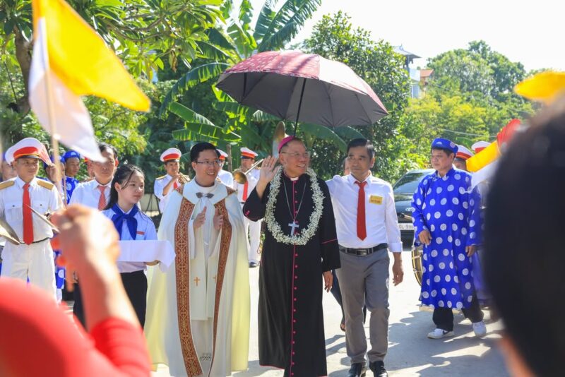 fb-1578851229095483_1208646637973242