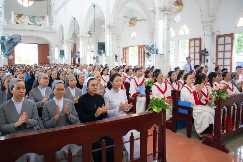 fb-1578851229095483_1208626364641936