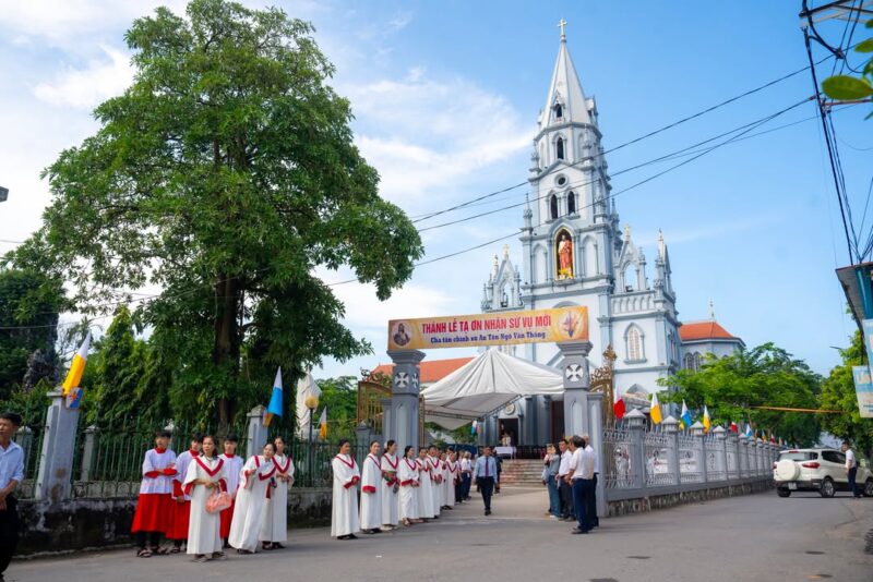 fb-1578851229095483_1208626364641936