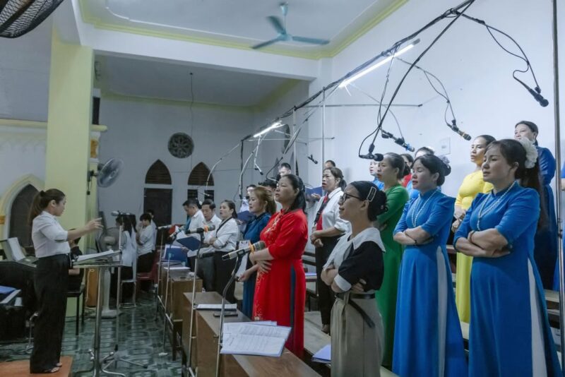 fb-732768673513037_1118395670417316