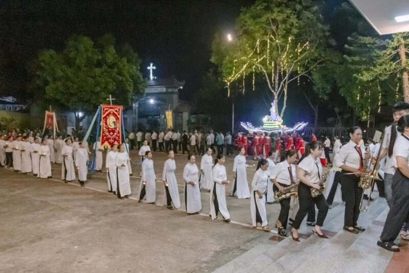 fb-732768673513037_1118395670417316