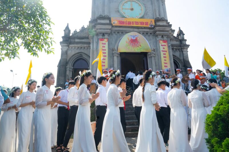 fb-1578851229095483_1209613407876565