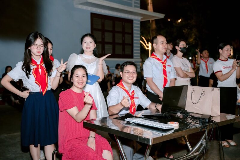 fb-732768673513037_1118797333710483