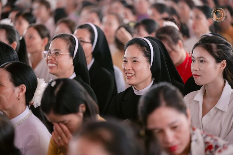 fb-732768673513037_1118467780410105