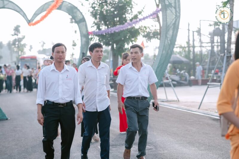 fb-732768673513037_1118467780410105