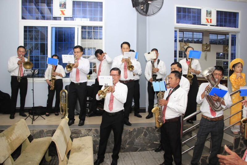 fb-585442494803518_1217377537093460