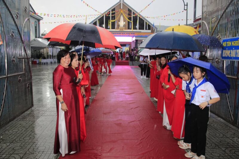 fb-585442494803518_1217377537093460