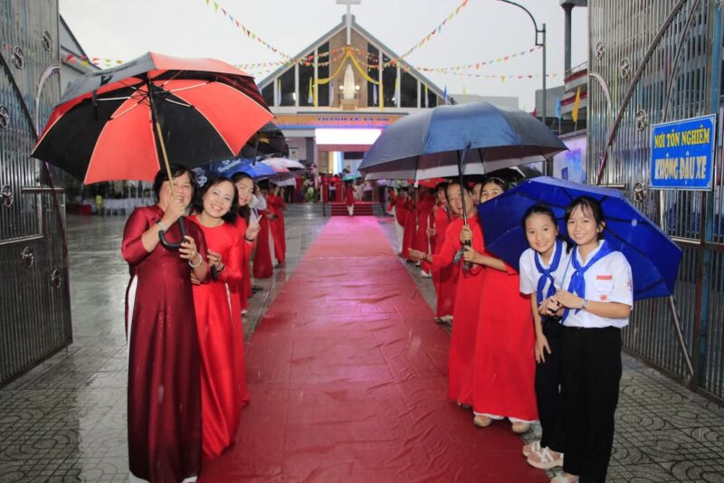 fb-585442494803518_1217377537093460