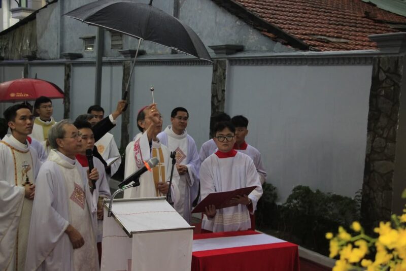 fb-585442494803518_1217377537093460