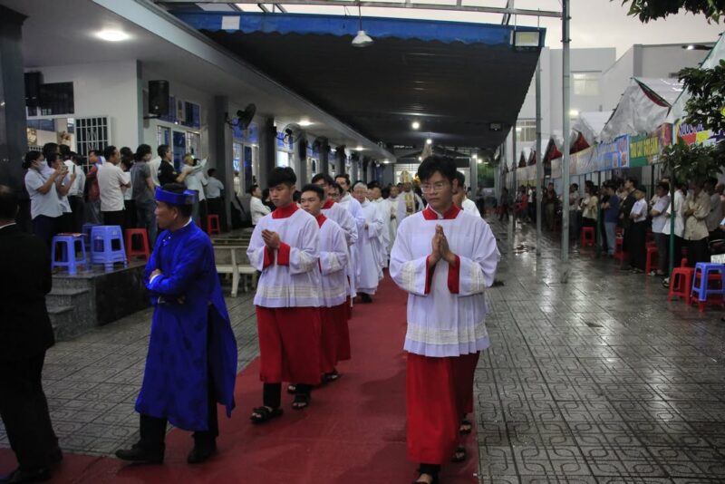 fb-585442494803518_1217377537093460