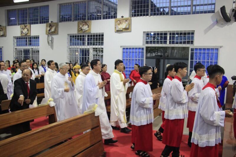 fb-585442494803518_1217377537093460