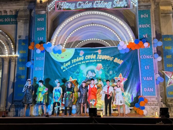 fb-732768673513037_1119378563652360