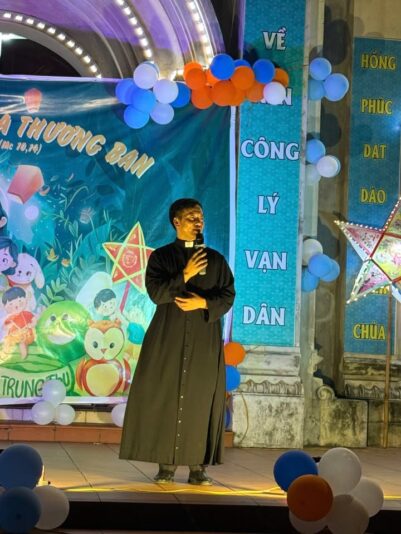 fb-732768673513037_1119378563652360