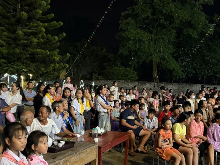 fb-732768673513037_1119378563652360