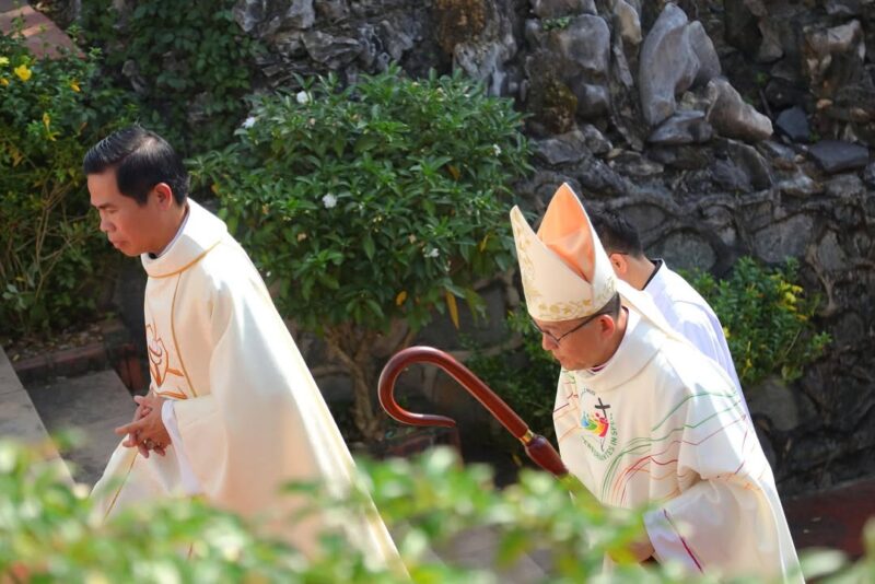 fb-732768673513037_1119302200326663