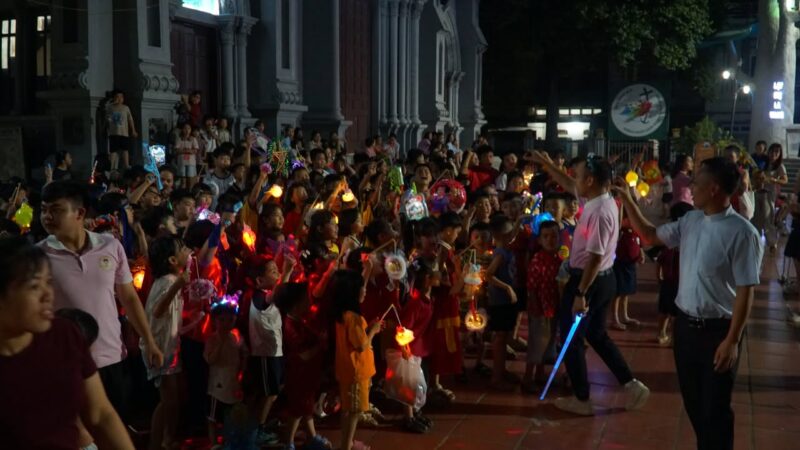 fb-732768673513037_1119746106948939