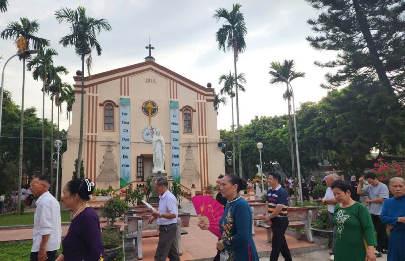 fb-732768673513037_1119421333648083