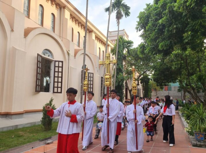 fb-732768673513037_1119421333648083